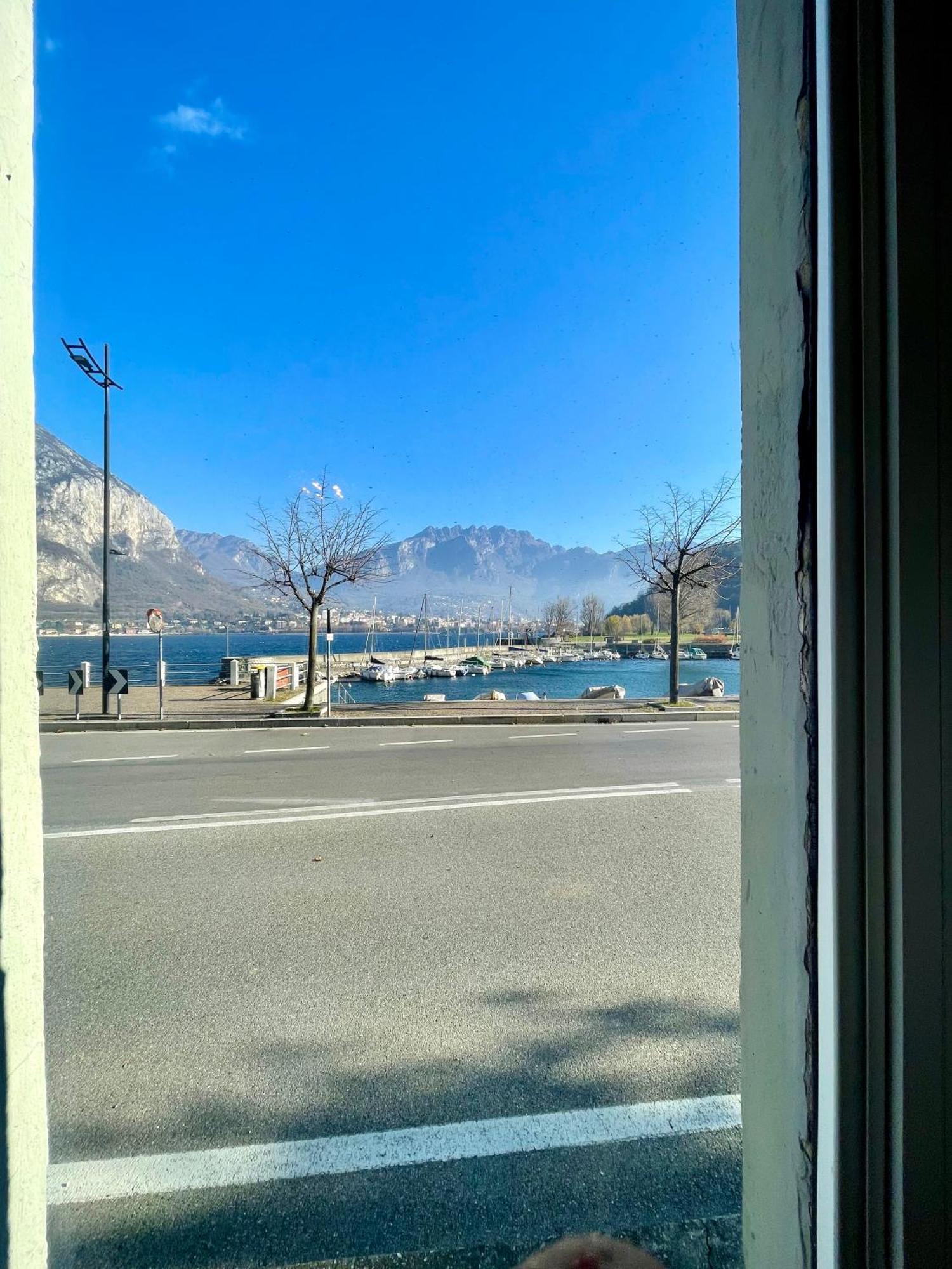 Hotel Baia Di Pare Вальмадрера Екстер'єр фото